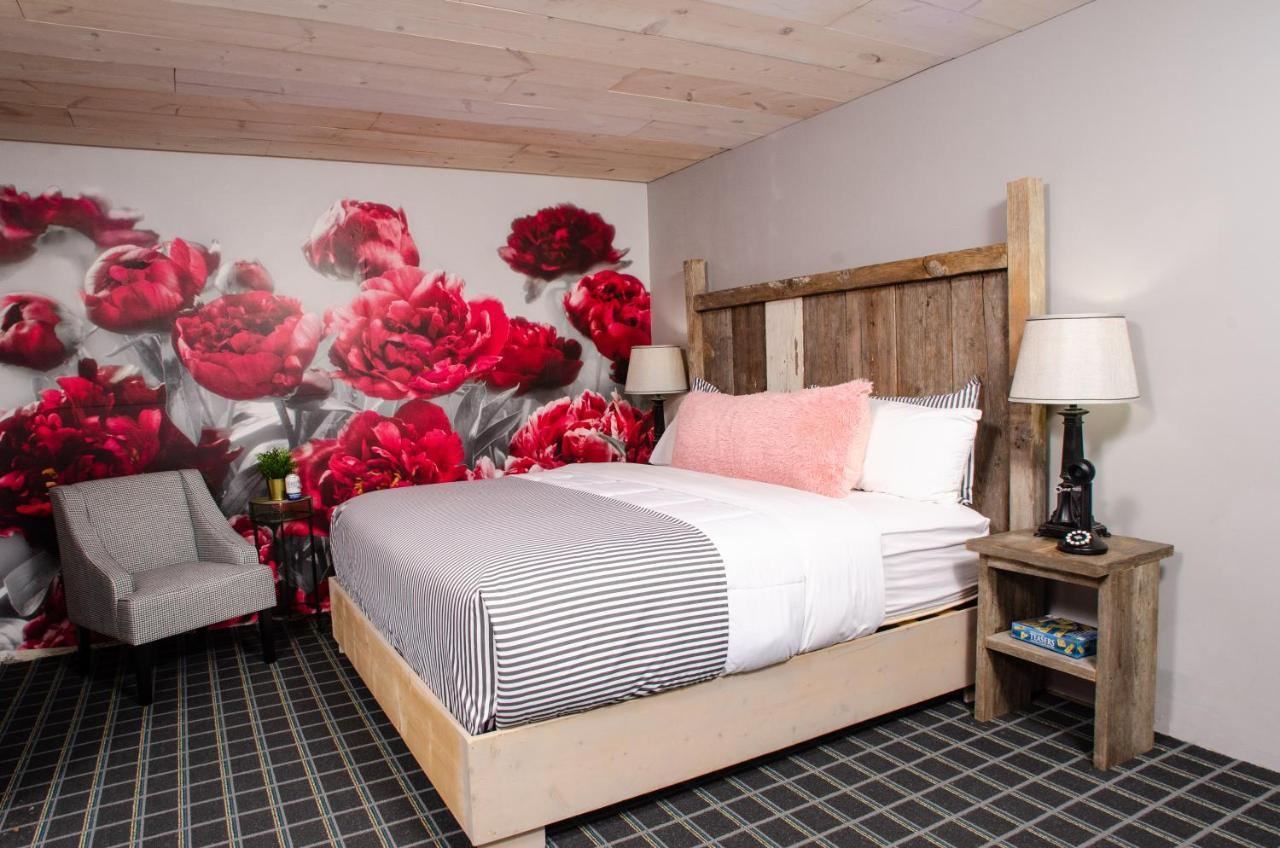 Vintage Block Inn & Suites Okoboji Kültér fotó